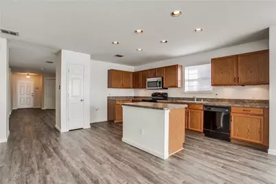 14816 S Spring Ridge Circle, Balch Springs, TX 75180 - Photo 2