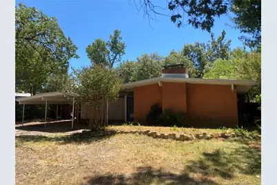 2926 Eric Lane, Farmers Branch, TX 75234 - Photo 2