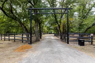 5927 Wolf Trail, Celina, TX 75009 - Photo 2