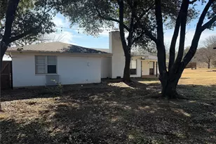 2817 NE 11th St, Mineral Wells, TX 76067 - Photo 10
