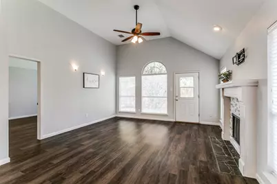 2107 Amherst Drive, Lewisville, TX 75067 - Photo 10