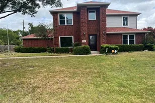 1204 Hillside Dr, Justin, TX 76247 - Photo 1