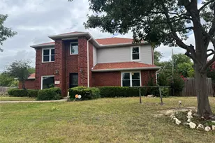 1204 Hillside Dr, Justin, TX 76247 - Photo 2