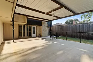 709 Royal Oaks Dr, Garland, TX 75040 - Photo 30