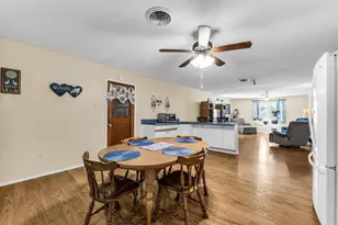 896 Randy Dr, Woodway, TX 76712 - Photo 8