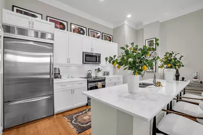 2300 Leonard Street #100, Dallas, TX 75201 - Photo 8