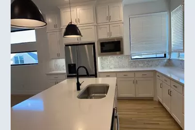 8215 Manoa Drive, Dallas, TX 75231 - Photo 10
