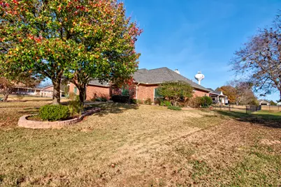 1321 Kiowa Drive E, Lake Kiowa, TX 76240 - Photo 2