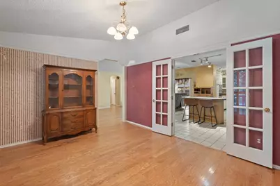 649 Parkridge Boulevard, Burleson, TX 76028 - Photo 12