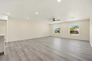 3030 Mark Twain Dr, Farmers Branch, TX 75234 - Photo 6