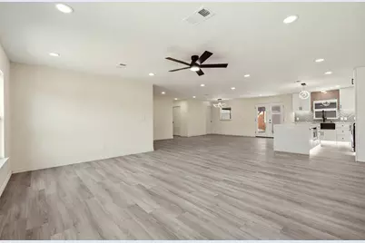 3030 Mark Twain Drive, Farmers Branch, TX 75234 - Photo 8