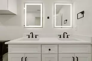 3030 Mark Twain Dr, Farmers Branch, TX 75234 - Photo 10