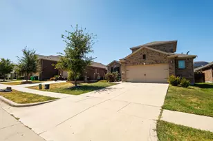 3109 Stallion Trail Way, Aubrey, TX 76227 - Photo 4