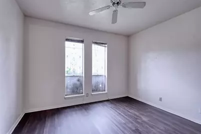 327 Penguin Drive, Dallas, TX 75241 - Photo 10