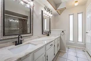 1900 Oakbluff Dr, Carrollton, TX 75007 - Photo 16