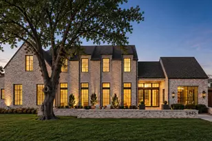 5945 Royal Crest Dr, Dallas, TX 75230 - Photo 4