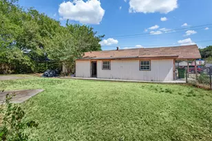 612 Meadow Park Dr, White Settlement, TX 76108 - Photo 34