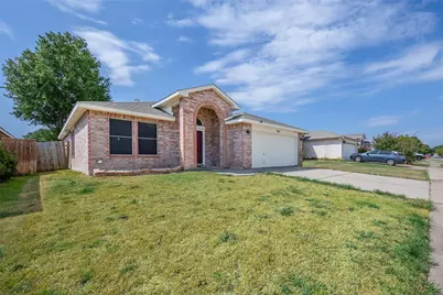 810 Engleside Drive, Arlington, TX 76018 - Photo 2