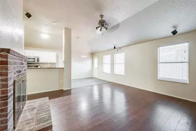 810 Engleside Drive, Arlington, TX 76018 - Photo 16