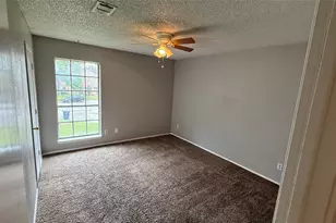 7808 Ashe Ct, Fort Worth, TX 76112 - Photo 8