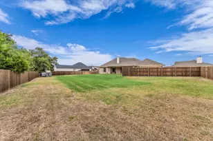 128 Sydney Ln, Robinson, TX 76655 - Photo 32