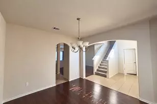 2104 Stonewood Dr, Lancaster, TX 75134 - Photo 6