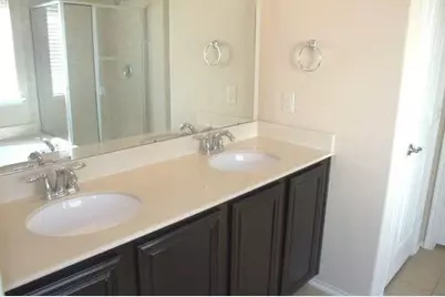 2104 Stonewood Drive, Lancaster, TX 75134 - Photo 10