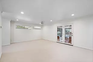 7162 Carrousel Cir, Dallas, TX 75214 - Photo 16