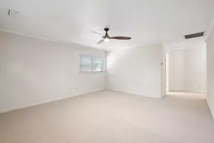 7162 Carrousel Cir, Dallas, TX 75214 - Photo 10