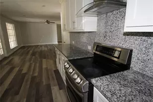 1103 Bryant St, Benbrook, TX 76126 - Photo 8