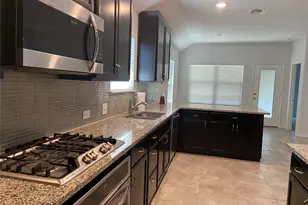 801 Dickens Dr, McKinney, TX 75071 - Photo 8