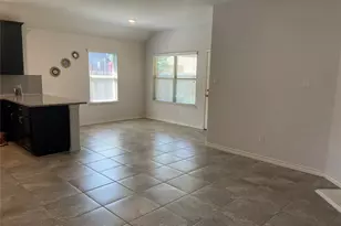 801 Dickens Dr, McKinney, TX 75071 - Photo 4