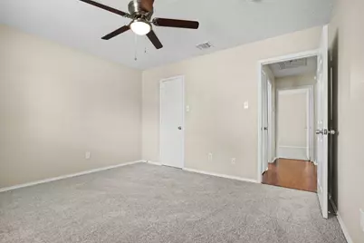 360 McMurtry Drive, Arlington, TX 76002 - Photo 14