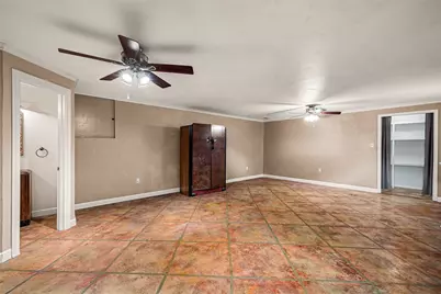 1820 Long Creek Court, Granbury, TX 76049 - Photo 32
