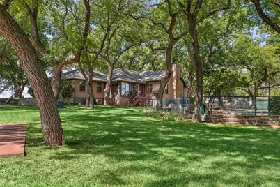 1820 Long Creek Court, Granbury, TX 76049 - Photo 38