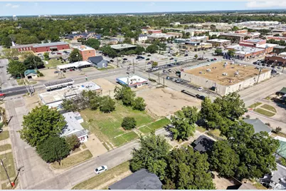 406 W Brown Street, Ennis, TX 75119 - Photo 2