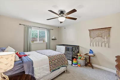217 E Louella Drive, Hurst, TX 76054 - Photo 20