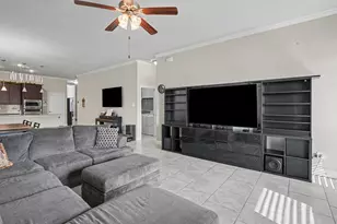 646 Harris Ridge Dr, Arlington, TX 76002 - Photo 10