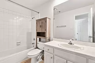 8716 Falls Rd, Irving, TX 75063 - Photo 30