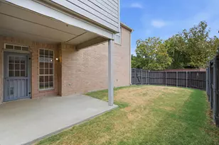 8716 Falls Rd, Irving, TX 75063 - Photo 34