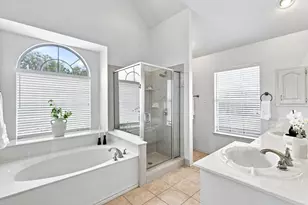 8716 Falls Rd, Irving, TX 75063 - Photo 24