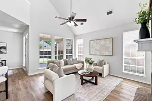 8716 Falls Rd, Irving, TX 75063 - Photo 12