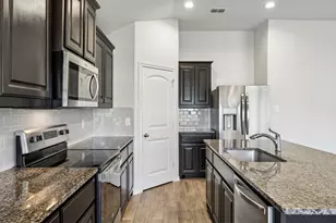 9916 Ginkgo Ln, Fort Worth, TX 76036 - Photo 10
