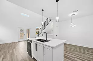 4448 Marcell Ave, Dallas, TX 75211 - Photo 4