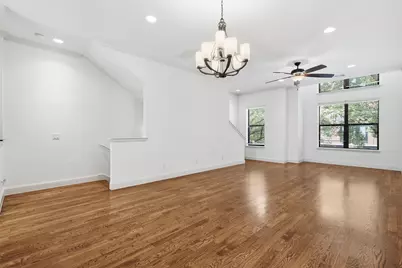 636 E Bluff Street, Fort Worth, TX 76102 - Photo 8