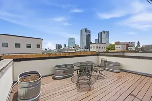 636 E Bluff St, Fort Worth, TX 76102 - Photo 20