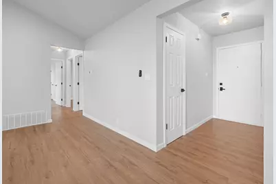 414 Hallmark Drive, Arlington, TX 76011 - Photo 18