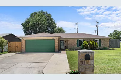 414 Hallmark Drive, Arlington, TX 76011 - Photo 1