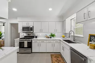 155 Bon Aire Dr, Dallas, TX 75218 - Photo 10