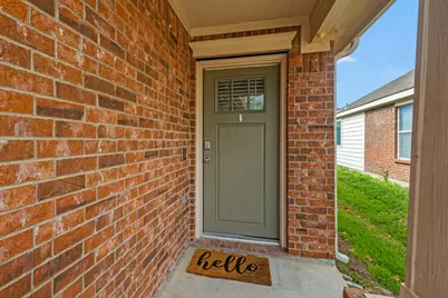 2932 Milby Oaks Drive, Fort Worth, TX 76244 - Photo 2